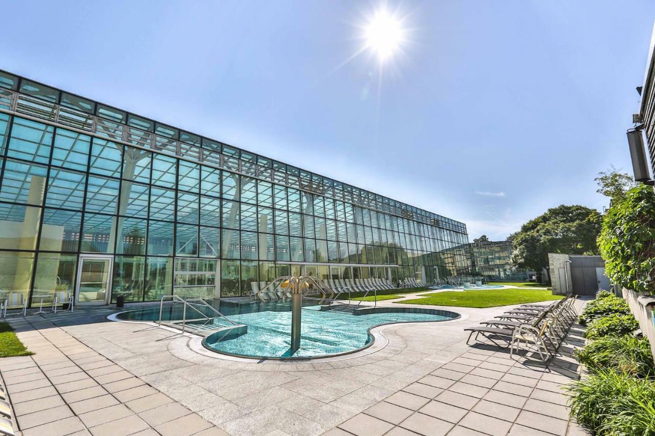 Das Gutenbrunn Thermen & Sporthotel バーデン エクステリア 写真