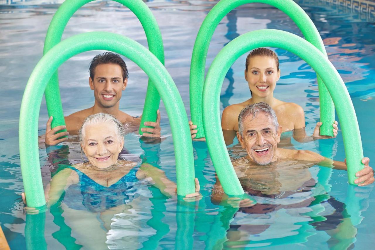 Das Gutenbrunn Thermen & Sporthotel バーデン エクステリア 写真